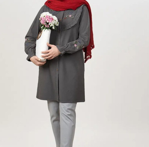 مانتو زنانه گلدوزیشده الیاف طبیعی مدل هیبا