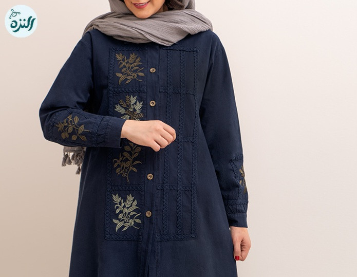 مانتو زنانه بلند دکمه دار جیب دار گلدوزی مدل شبدر